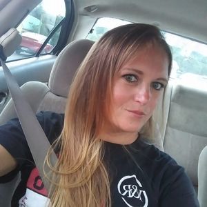 Meet your Posher, Leeann